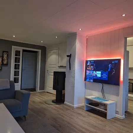 Lovly 4 Bedroom House Appartement *