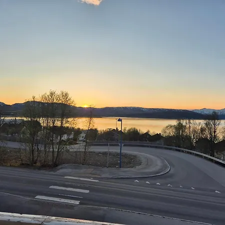 Lovly 4 Bedroom House Apartment Tromso